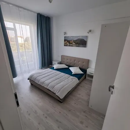 Zev Residence Mamaia *